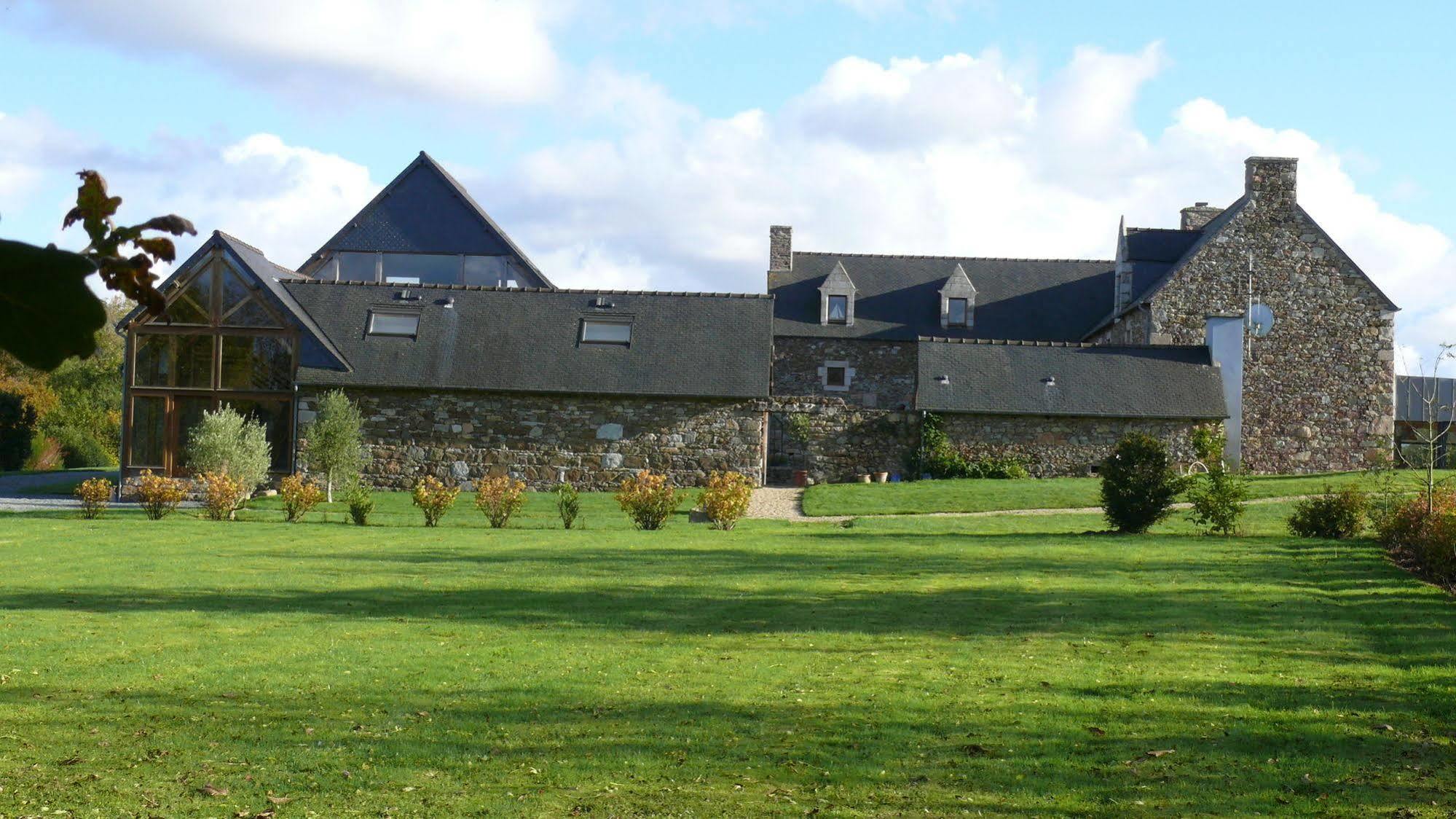 Domaine De Kermodest Hotel Quemper-Guézennec Eksteriør billede